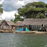 Pangalanes Canal - Fishermen's houses