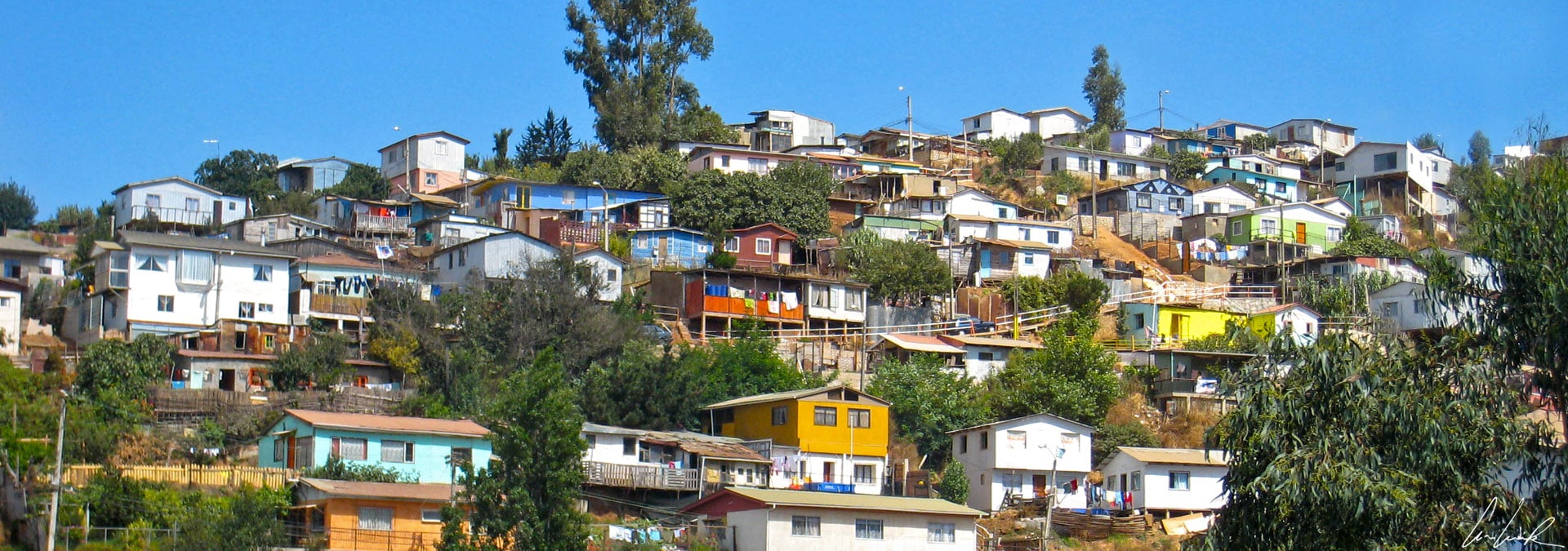 Escale à Valparaiso: une ville haute en couleur