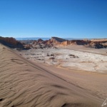 Dans la Vallée de la Lune, la Duna Mayor, une majestueuse dune de sable aux pentes intactes et lisses car il est  formellement interdit de les gravir