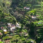 Madeira, the charm of hiking along the Levada do Caniçal is the alternation between cultivated land and quiet valleys.