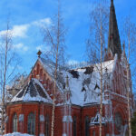 La cathédrale de Luleå fut construite dans un style néogothique par Adolf Melander et inaugurée en 1893 sous le nom « église Oscar Fredrik ».