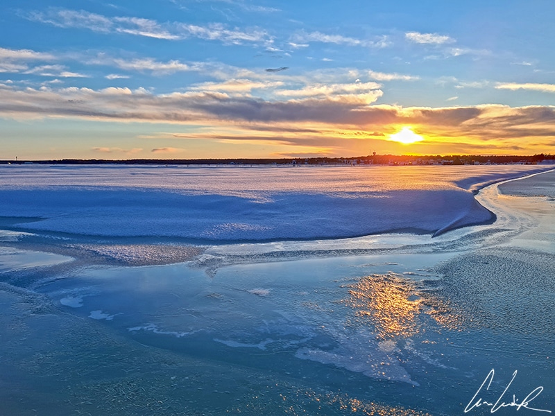 Ce qui fait la particularité de Luleå chaque hiver, c’est sa piste de glace aménagée (isbana) de 10 kilomètres de long.